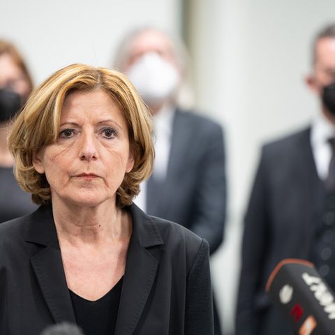 Rheinland-Pfalz: "Sie wurden grausam ermordet": Ministerpräsidentin Malu Dreyer trauert um getötete Polizisten