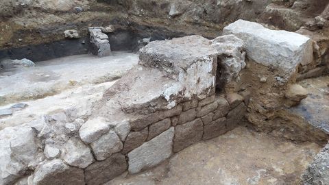 Antike: Überreste des Tempels in Süditalien