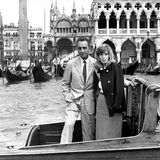 Der Meister und seine Muse: Vier Filme drehte Monica Vitti zusammen mit Michelangelo Antonioni: Nach der Trilogie der Jahre 1960-62 stand sie 1964 in dem Drama "Die rote Wüste" vor der Kamera. Der Film wurde im gleichen Jahr bei den Internationalen Filmfestspielen von Venedig mit dem Goldenen Löwen ausgezeichnet.
