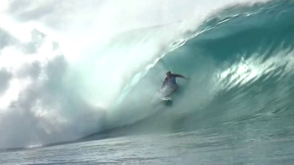 Kelly Slater reitet vor Hawaii die perfekte Welle