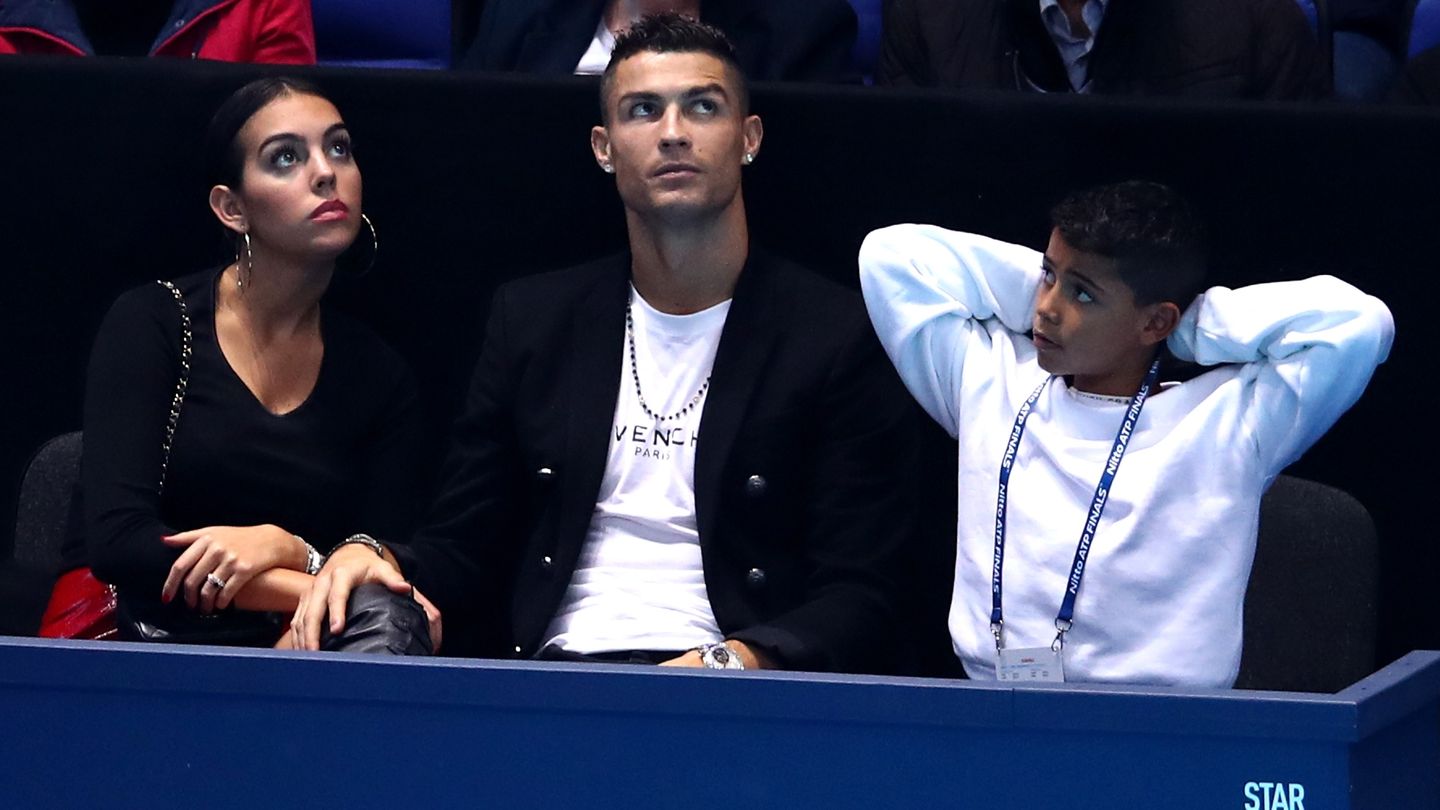 Mobile phone ban for son of United star Cristiano Ronaldo: “Shouldn’t be obsessed!”