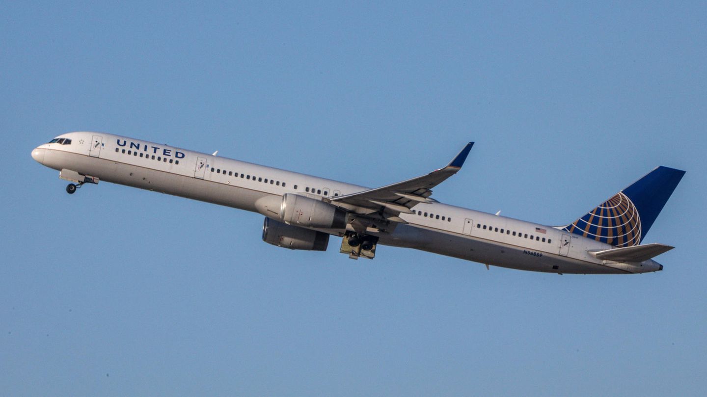 Boeing 757 United Airlines