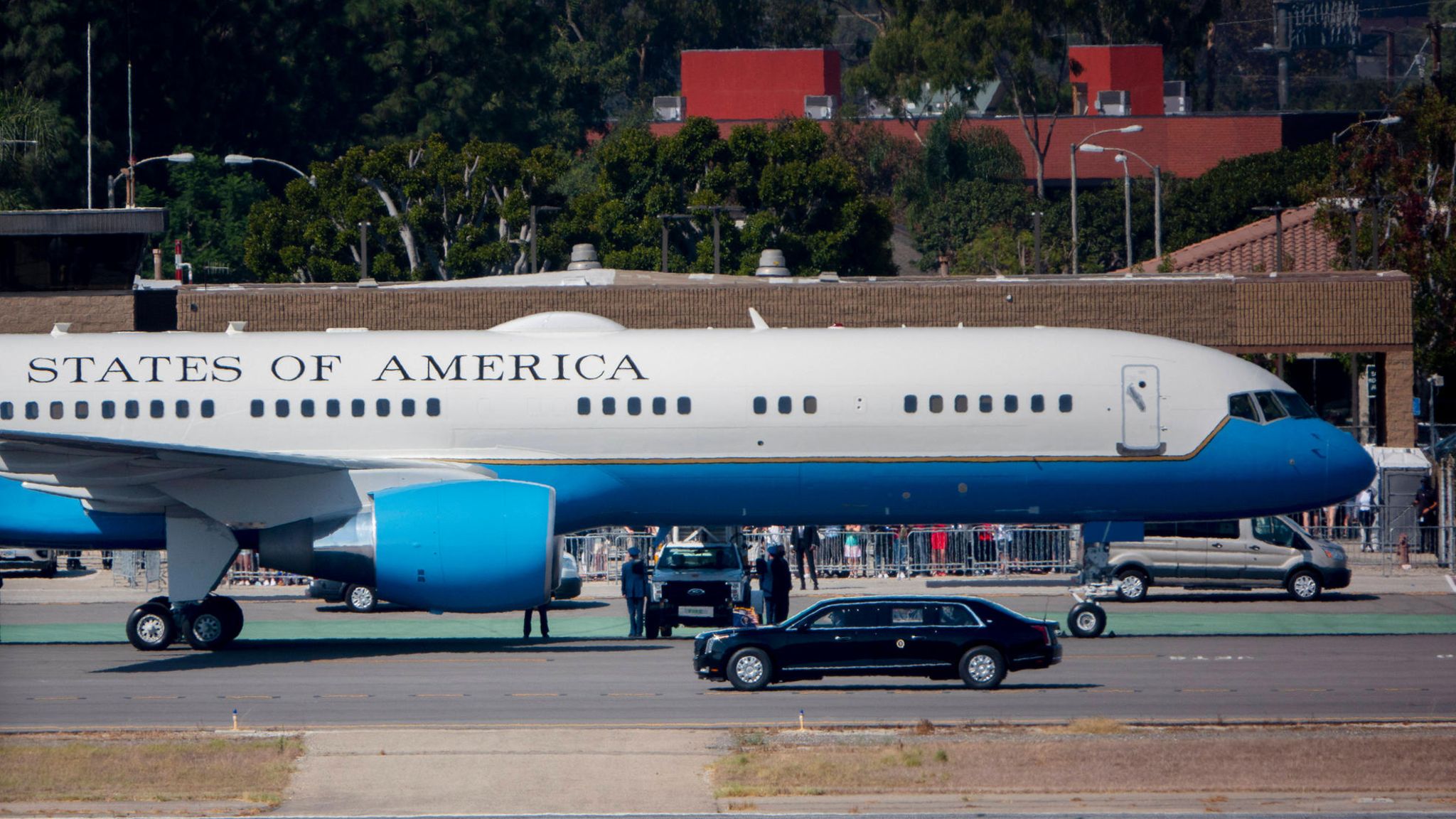 Boeing 757 Vom Ferienflieger zum IronMaidenTourbus und
