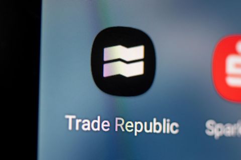 Trade Republic: Apps wie diese haben zu einem Ansturm auf Aktien geführt.
