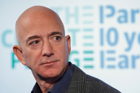 Amazon-Gründer Jeff Bezos lässt eine neue Super-Jacht in Rotterdam bauen. 