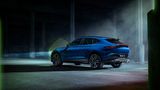 Aston Martin DBX 707