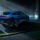 Aston Martin DBX 707