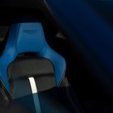 Aston Martin DBX 707