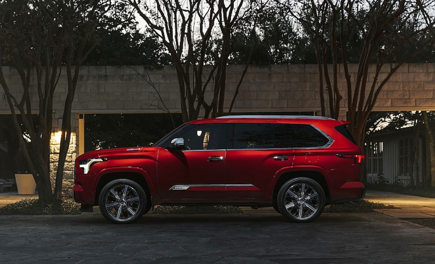 Toyota Sequoia 2023