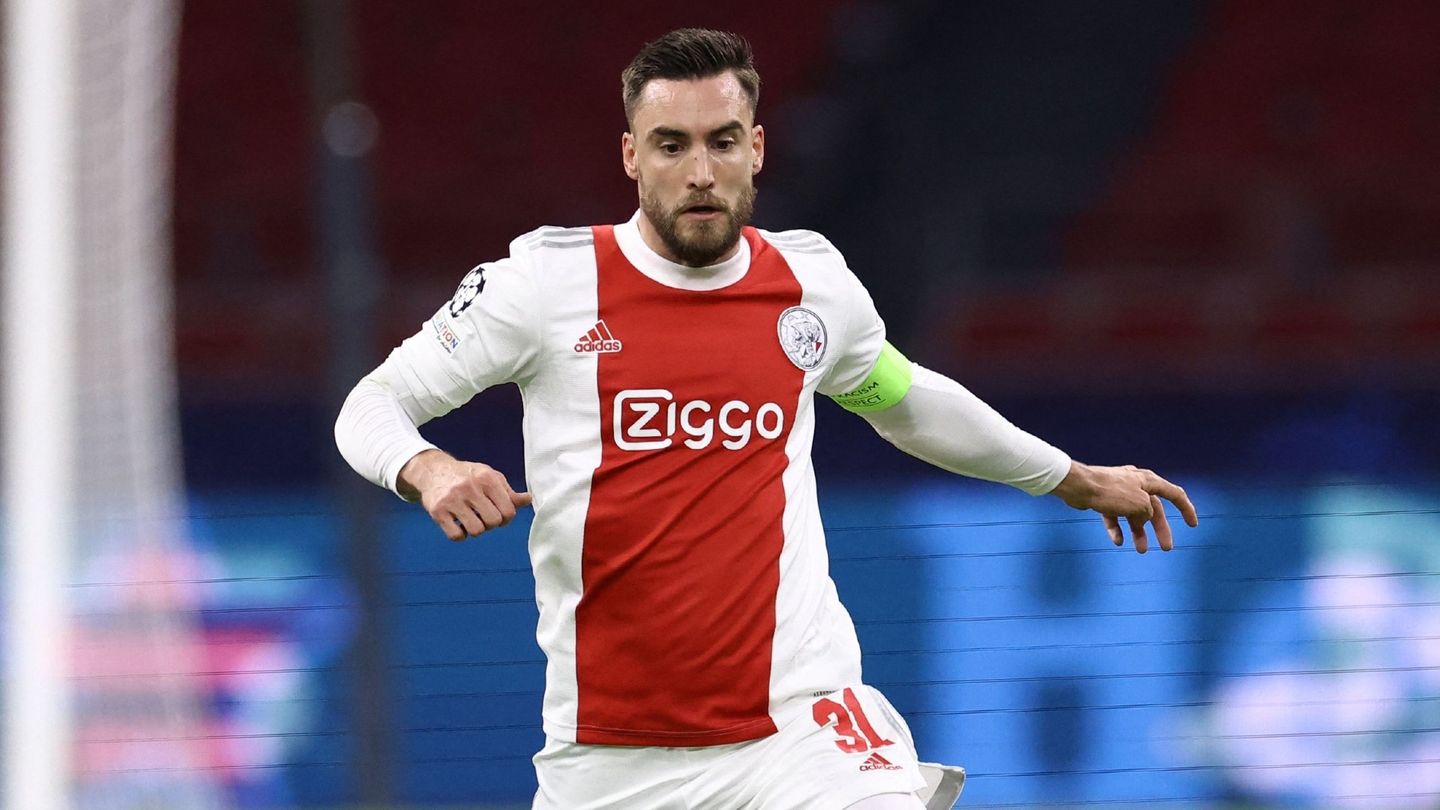 Transfer to FC Barcelona failed: Tagliafico steps up against Ajax