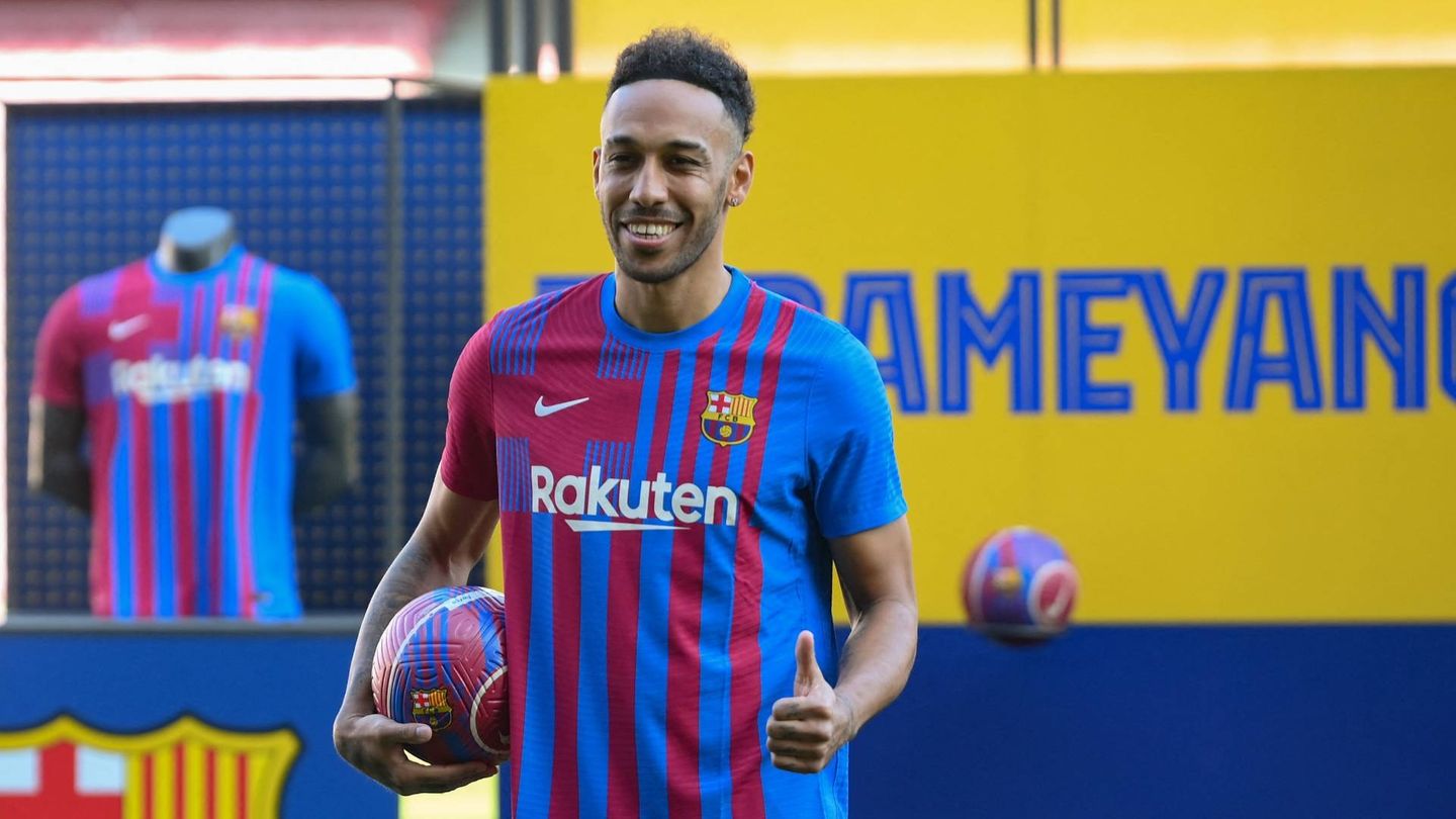 FC Barcelona: Pierre-Emerick Aubameyang plays with shirt number 25