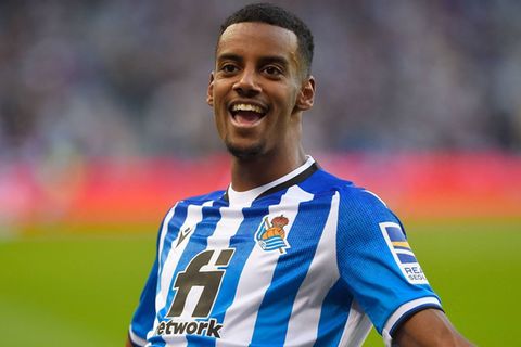 alexander-isak-san-sebastian-18122021