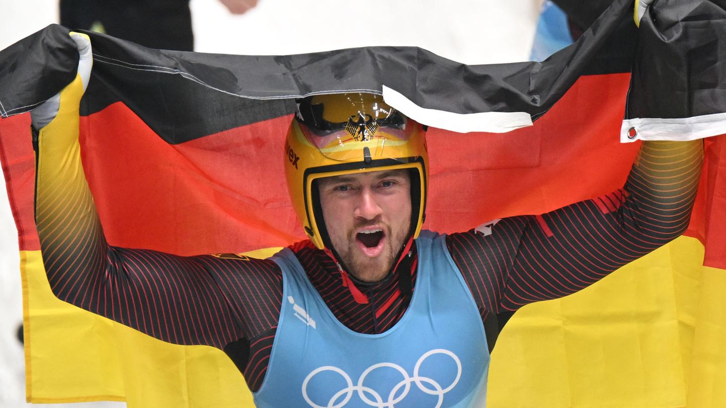 Winterspiele 2022: Rennrodler Ludwig gewinnt erste deutsche Goldmedaille in Peking
