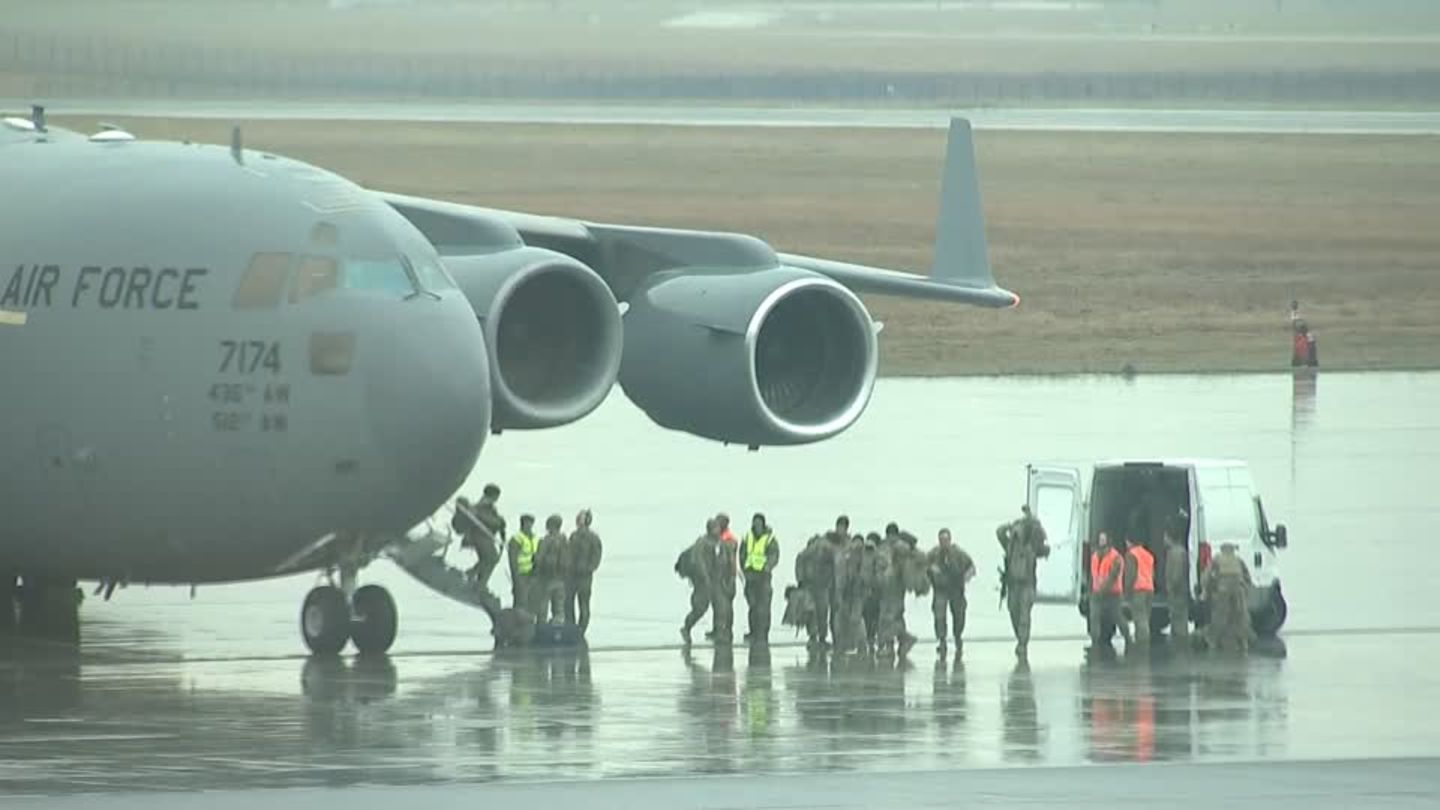 Video: Weitere US-Truppen in Polen eingetroffen | STERN.de