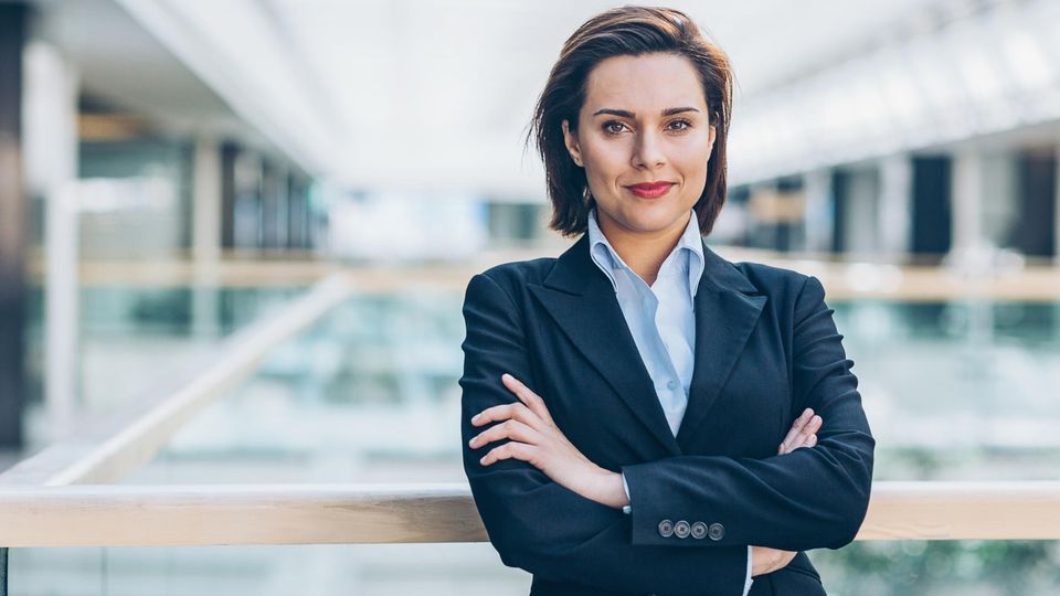 Unternehmensberatung: Mittleres Gehalt 56.400 Euro  z.B.: Junior Consultant (46.800 Euro), Consultant (56.200 Euro), Senior Consultant (72.800 Euro)