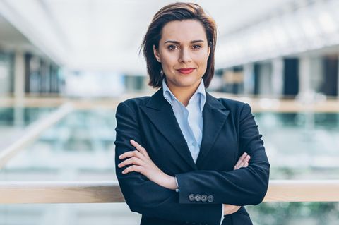 Unternehmensberatung: Mittleres Gehalt 56.400 Euro  z.B.: Junior Consultant (46.800 Euro), Consultant (56.200 Euro), Senior Consultant (72.800 Euro)