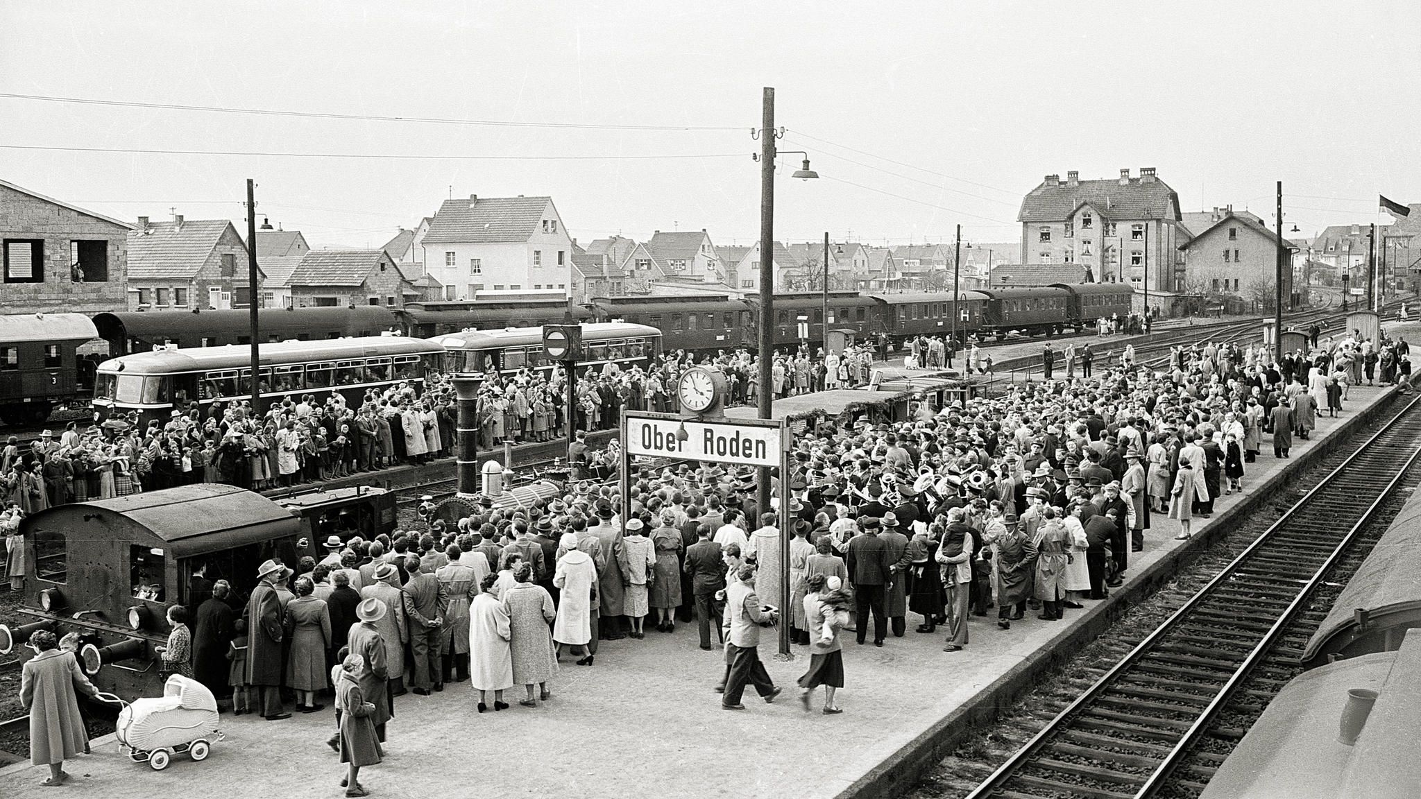 Fotografien aus der Frühzeit der Deutschen Bundesbahn STERN.de
