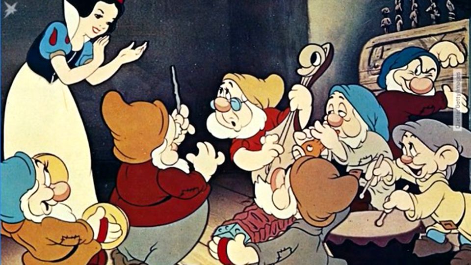 Schneewittchen und die sieben Zwerge (Screenshot aus Disney-Film)