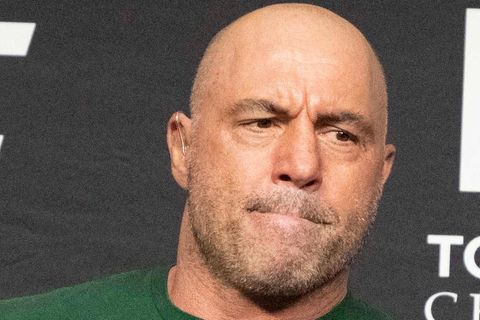 Podcaster Joe Rogan muss sich mit Vorwürfen zu vergangenen Äußerungen auseinandersetzen