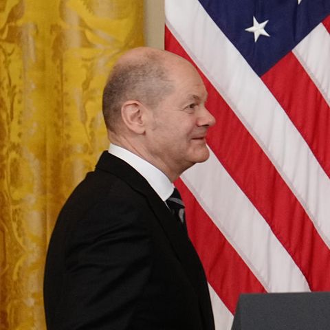 Olaf Scholz und Joe Biden bei einer Pressekonferenz in Washington
