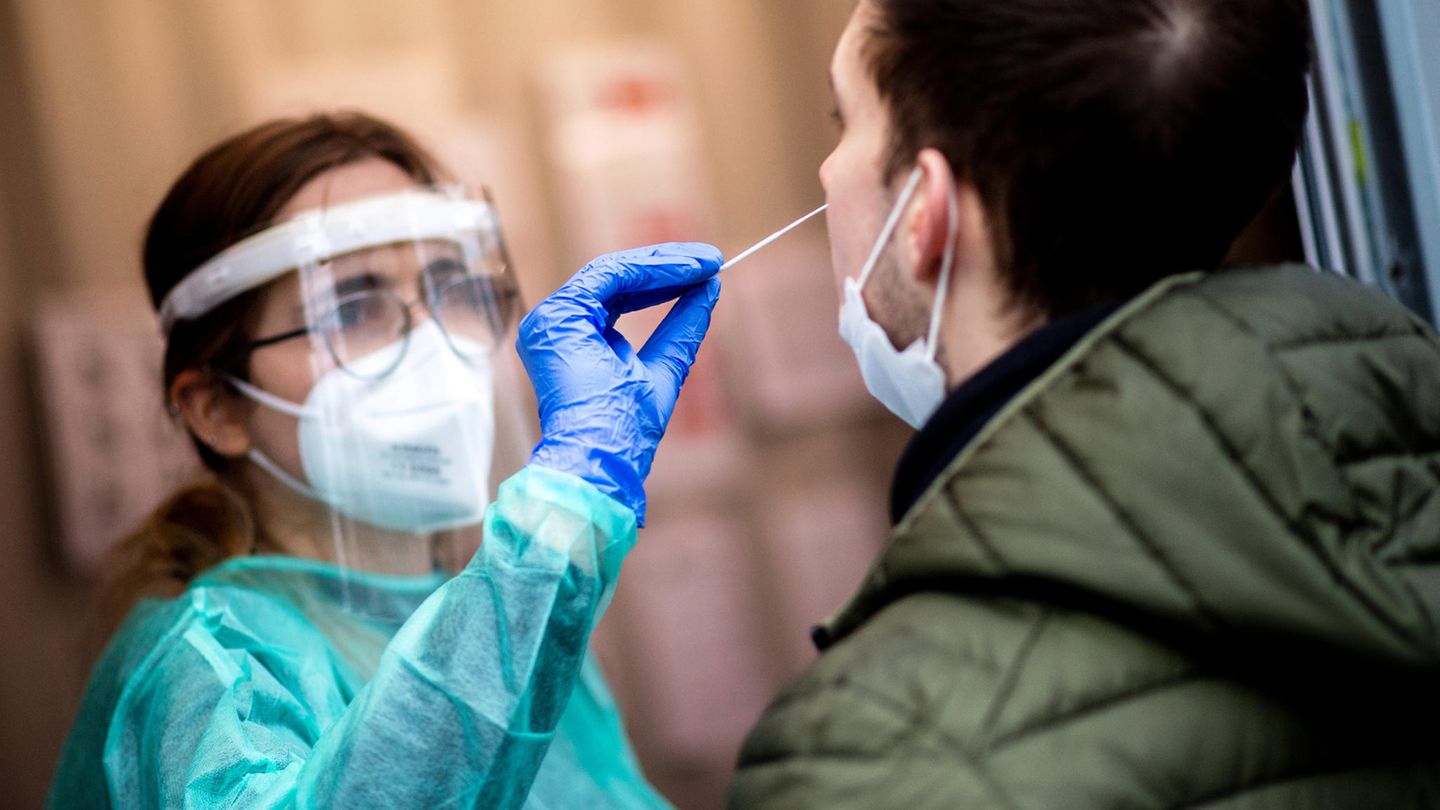 Testing strategy: How best to control the pandemic Testing strategy: How best to control the pandemic