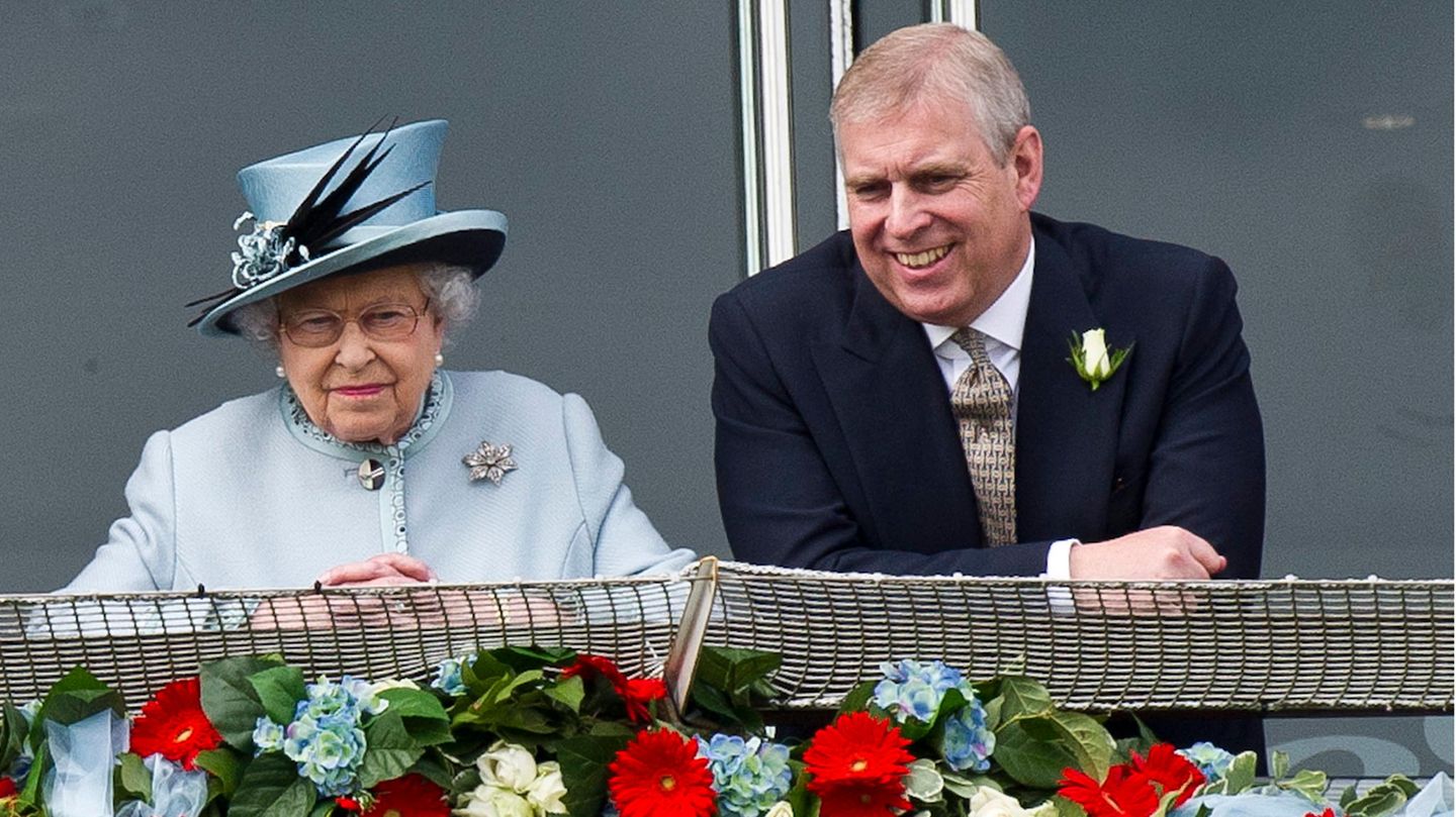 Prince Andrew back at the Queen’s side: joint appearance planned