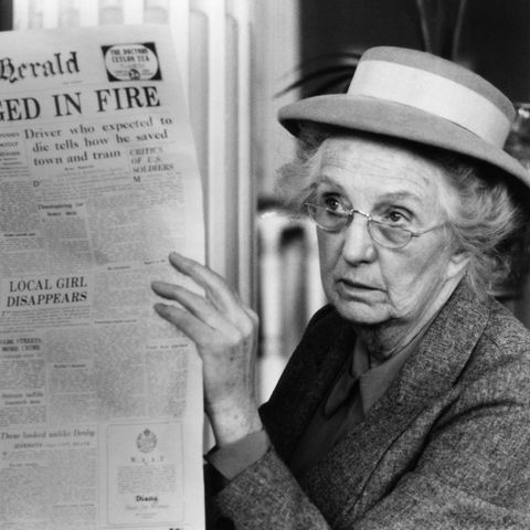 Joan Hickson als Miss Marple