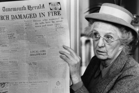 Joan Hickson als Miss Marple