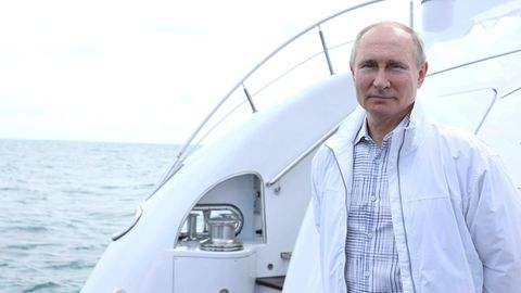 ladimir Putin an Bord der "Graceful"