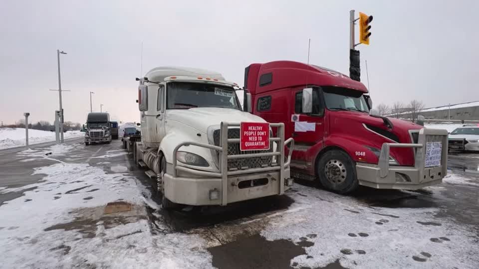 Video: Trucker-Proteste weiten sich aus