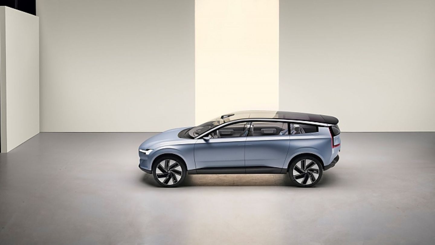 Volvo modernizes production of electric vehicles: Powerful