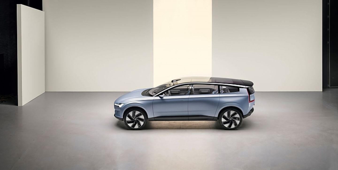 Volvo Concept Recharge
