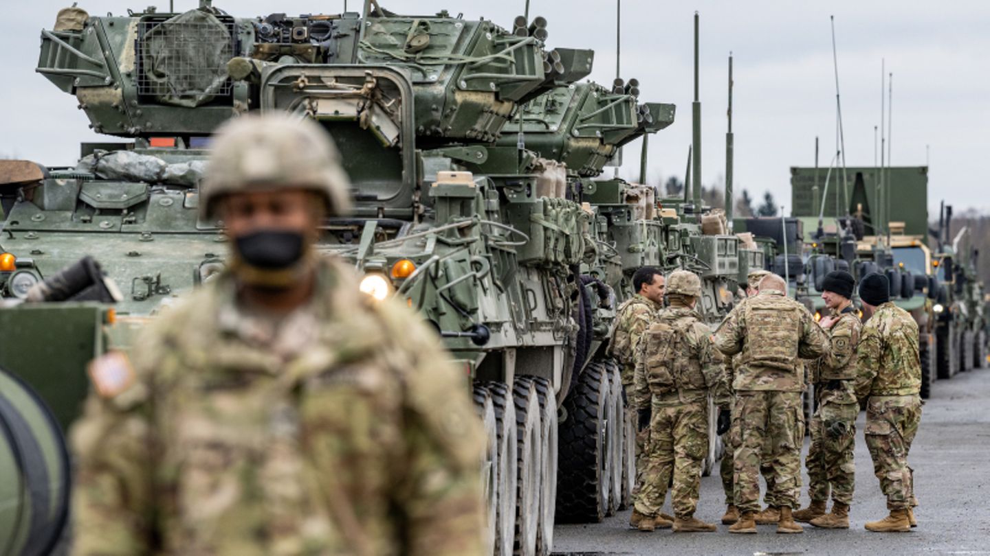 Angesichts einer möglichen russischen Invasion in der Ukraine verlegt die US-Army mehr Soldaten an die Grenzen