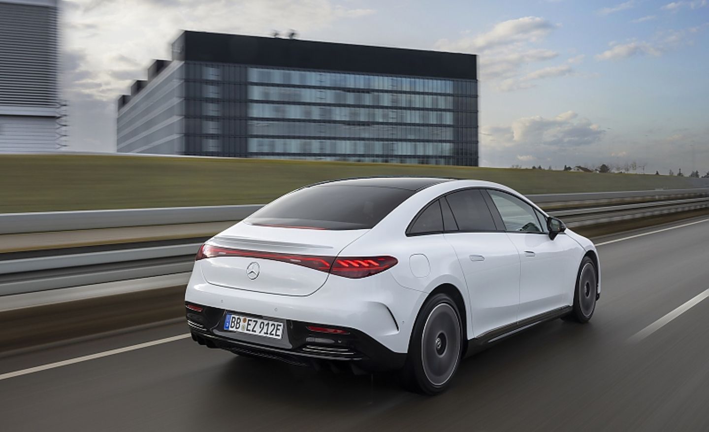 Mercedes EQE 350