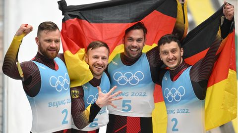 Winterspiele 2022: Rodeln: Tobias Wendl und Tobias Arlt holen Gold im Doppelsitzer – auch Silber geht an Deutschland