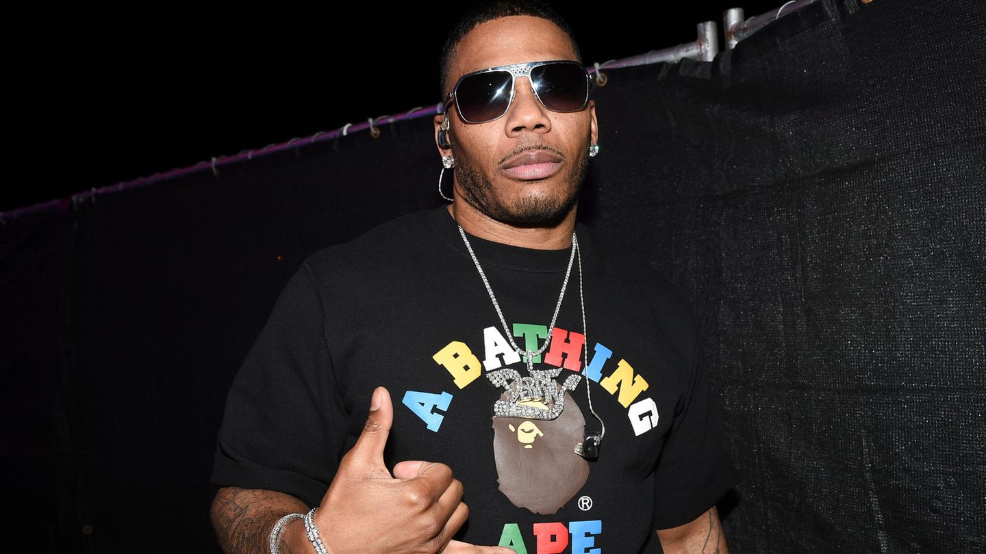 Rapper Nelly posts oral sex video on Instagram