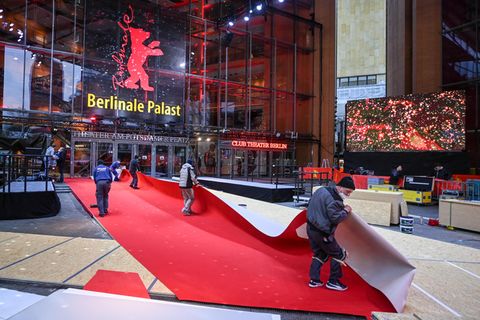 Der rote Teppich wird ausgerollt: Am Donnerstagabend startet in Berlin die 72. Berlinale