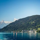 Tauernradweg: Region Salzburger Land - Oberösterreich  Länge: 270–310 Kilometer  Dauer: 5 - 8 Tage  Schwierigkeit: 1-3  Info: tauernradweg.com  Der Tauernradweg ist ein Dreiflüsse- Radweg: Entlang von Salzach, Saalach und Inn führt er zu den zahlreichen Wasserfällen, Höhlen und Klammen des Salzburger Landes. Und natürlich auch nach Salzburg. Von Krimml in Richtung Passau gestartet, geht es insgesamt stetig bergab. Wer mehr Herausforderung braucht, fährt in entgegengesetzter Richtung.