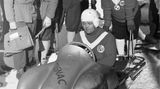 Nach zwölf Jahren Abwesenheit nahmen Deutschland und Japan 1952 erstmals wieder an den Spielen teil. Die Bobfahrer Andreas Ostler und Laurenz Nieberl holten Gold für Team Deutschland.  