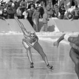 Wieder in Lake Placid, wurden die Spiele im Jahr 1980 vom Kalten Krieg und damit einer gewissen Spannung geprägt. Es kam auch zum ersten Mal Kunstschnee zum Einsatz, um bestmögliche Bedingungen zu garantieren. Ausnahmesportler in diesem Jahr war der Amerikaner Eric Heiden, der bis heute der einzige Athlet ist, der fünf Goldmedaillen bei einer Winterolympiade gewann. 