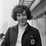 Zum ersten Mal wurden Doping und Geschlechtstests angeordnet, nachdem ein medizinischer Test während der Olympiavorbereitung von Erika Schinegger ergab, dass Erika mit männlichen Chromosomen geboren wurde – was zu dem Zeitpunkt nicht einmal Erika selbst bekannt war. Er wurde von den Spielen disqualifiziert und entschied sich daraufhin als Mann zu leben.  