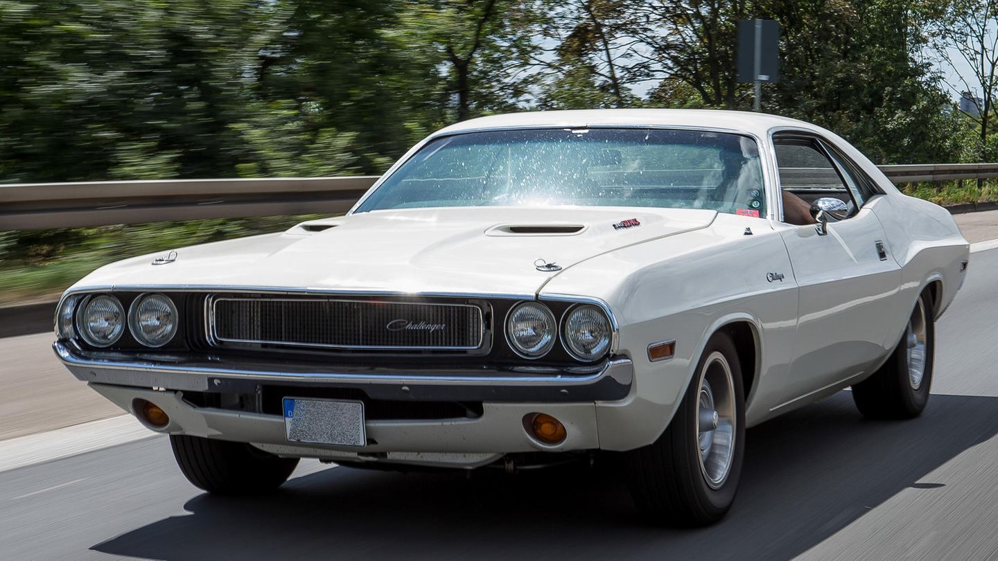 Dodge Challenger Dodge Challenger