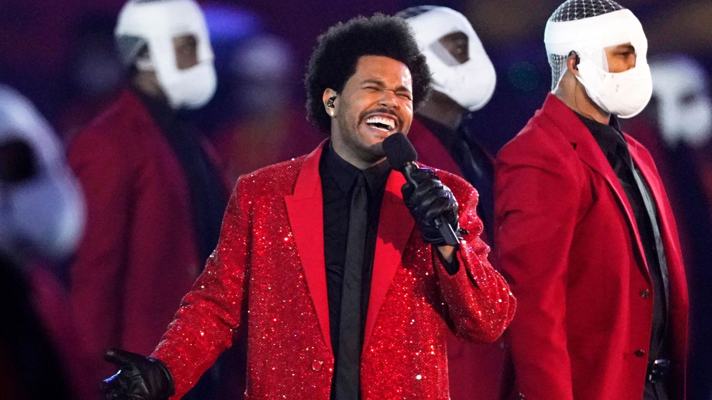 Super Bowl: The Weeknd