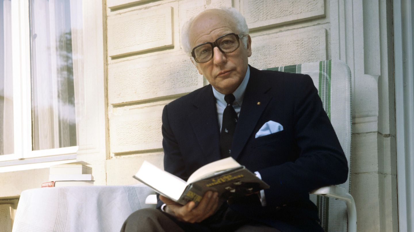 Walter Scheel