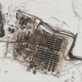 Dieses Satellitenbild soll Zelte und Truppenunterkünfte auf dem Truppenübungsplatz Kursk in Russland am 9. Februar 2022 zeigen