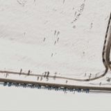 Gepanzerte Fahrzeuge und Transporter, die am 9. Februar 2022 auf dem Truppenübungsplatz Kursk im Westen Russlands ankommen