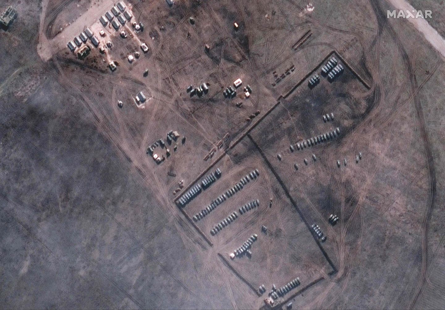 Gepanzerte Fahrzeuge in Slawne auf der Krim, aufgenommen von Maxar am 9. Februar 2022