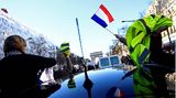 Demonstrierende auf der Champs-Élysée