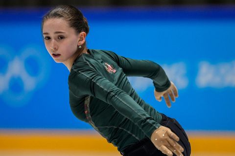 Kamila Walijewa darf trotz eines positiven Dopingtests weiter an den Winterspielen in Peking teilnehmen.