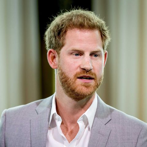 Prinz Harry blickt ernst